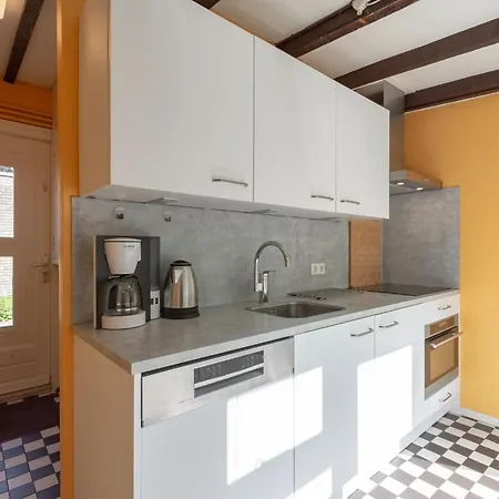 Holiday Bungalow With Garden 펜션 *